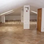 Affitto 3 camera casa di 224 m² in Calderara di Reno