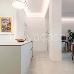 Rent 4 bedroom apartment of 50 m² in Milano