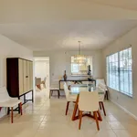 Rent 2 bedroom apartment of 431 m² in Palm-Beach