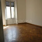 Rent 4 bedroom apartment of 100 m² in Milano