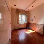 Affitto 2 camera appartamento di 80 m² in Naples