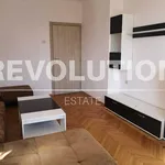 Rent 3 bedroom apartment of 105 m² in Колхозен пазар