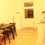 Rent 4 bedroom apartment in Berlin