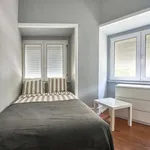 Rent a room in lisbon