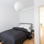 Miete 2 Schlafzimmer wohnung von 60 m² in Köln