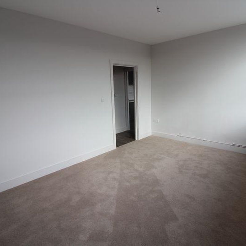 Quarry Hill Road 1 bed apartment to rent - £995 pcm (£230 pw)