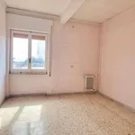 Rent 3 bedroom apartment of 70 m² in Naples