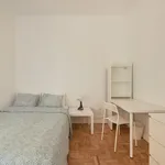 Rent 15 bedroom apartment in Lisbon