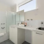 Rent 1 bedroom apartment in St Kilda West