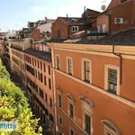 Rent 6 bedroom apartment of 214 m² in Rome