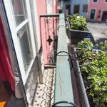 Rent 2 bedroom apartment of 50 m² in lisbon