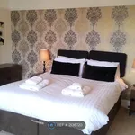 Rent 2 bedroom apartment in Yorkshire And The Humber