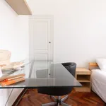 Rent 2 bedroom apartment of 10 m² in Barcelona