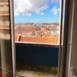 Rent a room of 100 m² in Lisbon