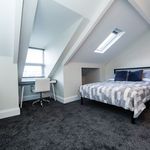 Rent 6 bedroom house in Leeds