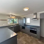 Rent 5 bedroom apartment in Papamoa