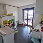 Affitto 3 camera appartamento di 95 m² in Sesto San Giovanni