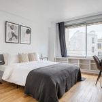 Appartement de 936 m² avec 2 chambre(s) en location à Paris