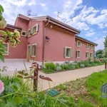 Rent 5 bedroom house of 210 m² in Verona