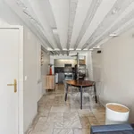 Appartement de 388 m² avec 1 chambre(s) en location à Paris