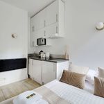 Rent 1 bedroom apartment of 10 m² in Paris