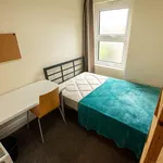 Rent 5 bedroom flat in West Midlands