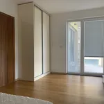 Pronajměte si 3 ložnic/e byt o rozloze 69 m² v Prague