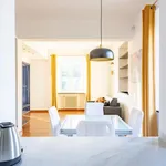 Rent 2 bedroom apartment in Genoa