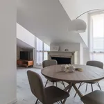 Rent 2 bedroom apartment of 55 m² in Milan