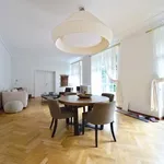 Rent 4 bedroom apartment in Ixelles