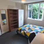 Rent 6 bedroom house in East Midlands