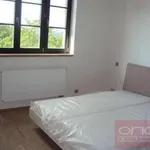 Pronajměte si 5 ložnic/e byt o rozloze 56 m² v Prague