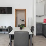 Rent 2 bedroom apartment of 90 m² in Bologna