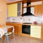 Rent 1 bedroom apartment of 40 m² in Peschiera Borromeo