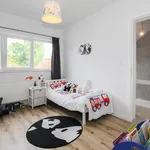 Huur 4 slaapkamer huis van 172 m² in Nodebais (Beauvechain)