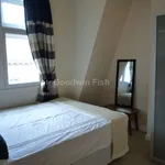 Rent 3 bedroom flat in Manchester