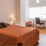 Rent a room of 110 m² in lisbon