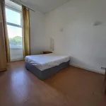 Rent 4 bedroom flat in Glasgow  West