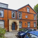 Rent 2 bedroom apartment in Cardiff