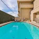 Rent 2 bedroom apartment of 104 m² in Los Angeles