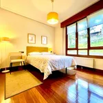 Rent 4 bedroom apartment in Bilbao