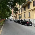 Rent 4 bedroom apartment of 90 m² in Roma