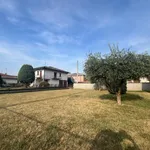 Rent 4 bedroom house of 178 m² in Capriolo