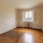 Rent 6 bedroom apartment of 257 m² in Firenze