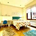 Rent a room of 150 m² in Bilbo