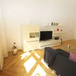 Rent 1 bedroom apartment of 797 m² in Dusseldorf