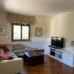 Rent 4 bedroom apartment of 140 m² in Palermo