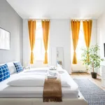 Miete 4 Schlafzimmer wohnung von 34 m² in Vienna