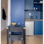 Rent 2 bedroom apartment of 28 m² in Creteil