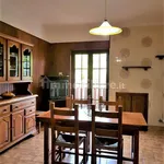 Rent 4 bedroom apartment of 180 m² in Bari